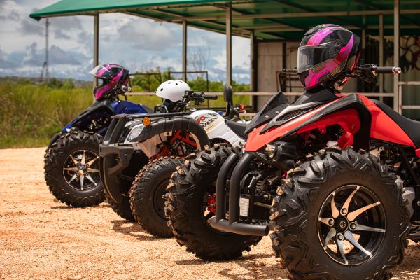 【グアムオーシャンブリーズアドベンチャー】ATV(1人乗り1～4名or2人乗り2名または4名)orジープ1～4名【送迎付き】