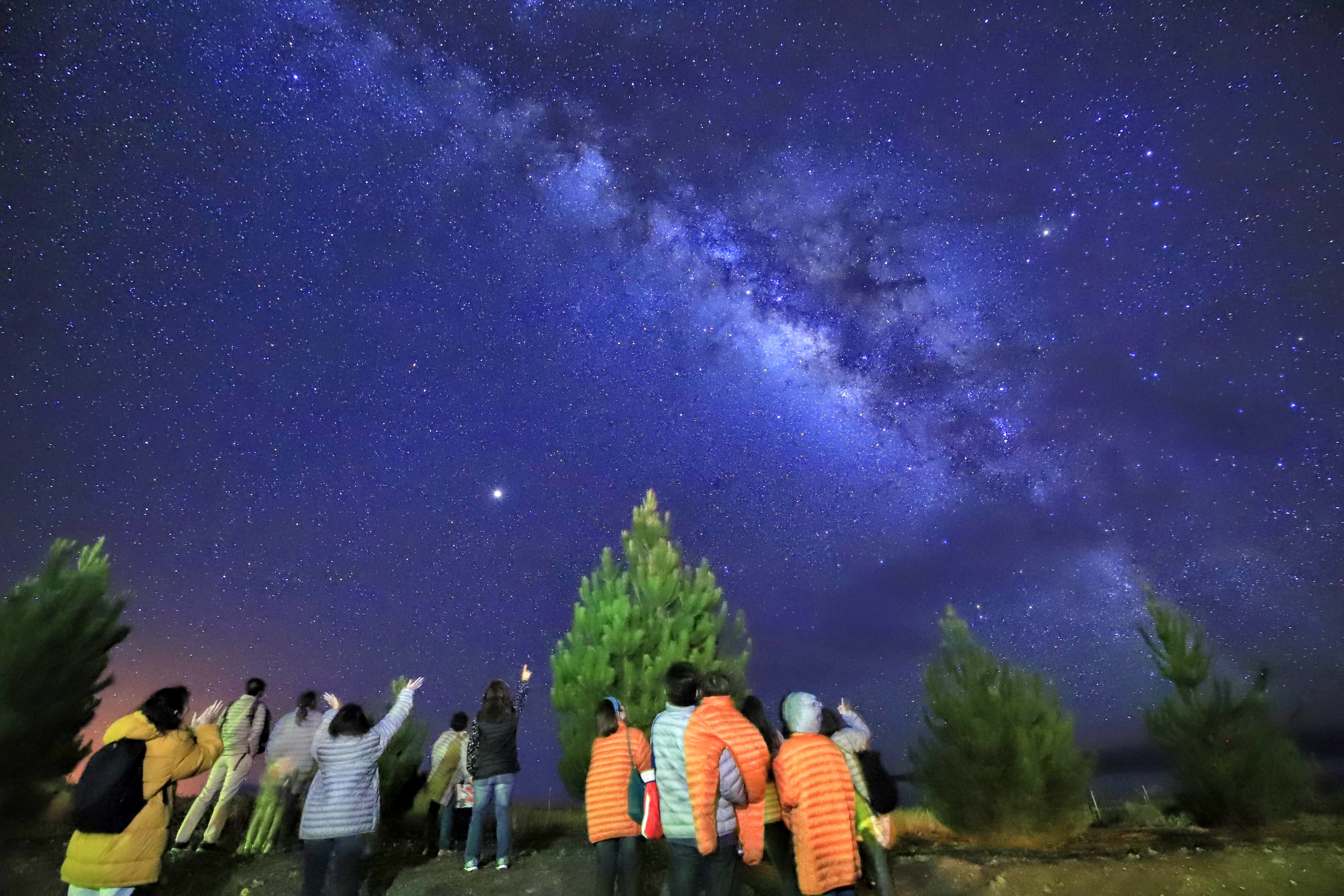 マサシのマウナケア山頂日の出と星ツアー＋世界遺産キラウエア火山と星空観測ツアー【セット】