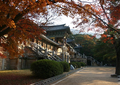 【釜山発】慶州３大世界遺産巡りツアー（仏国寺＆石窟庵・慶州歴史遺跡地区・良洞村）＜昼食付き/日本語ガイド案内！＞
