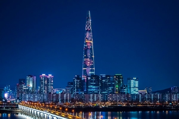 華麗なる夜景ツアー【SEOUL SKY展望台＆東大門市場ショッピング】